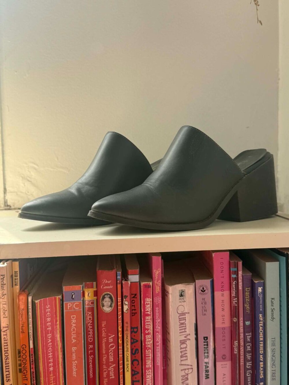Matt & Nat Slip on Heels - Picture 2 of 3